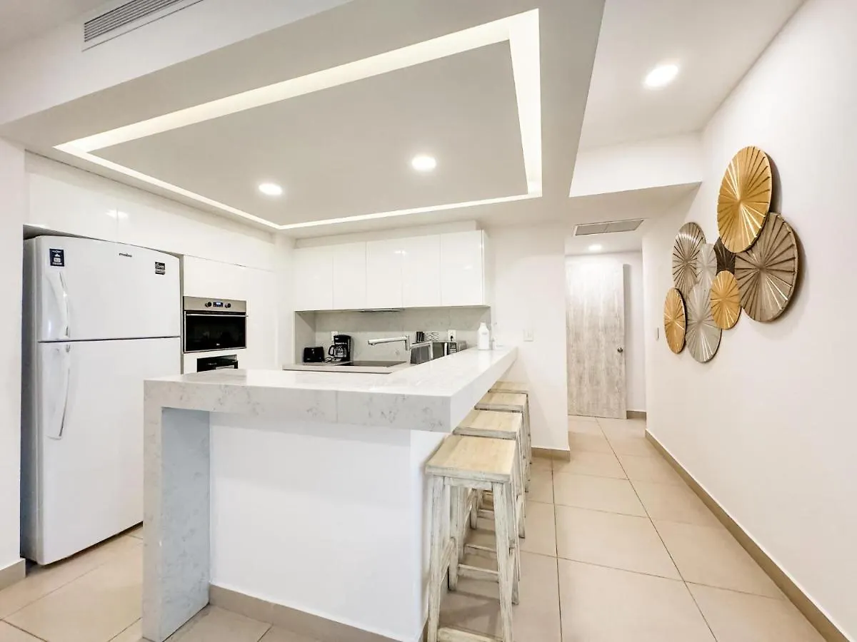 Ata30 -2 Bed Suite Gym Parking Wifi Beach Club Playa del Carmen 0*,