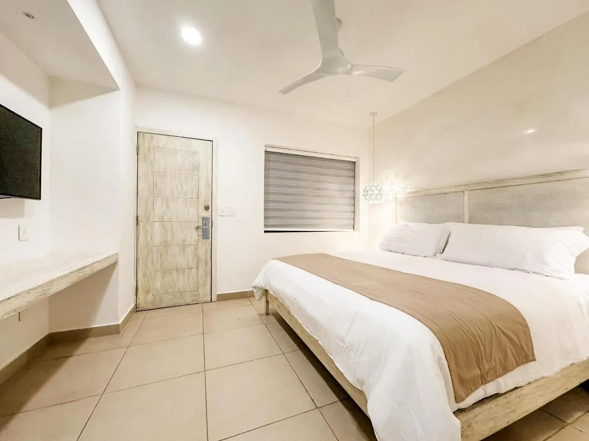 Ata30 -2 Bed Suite Gym Parking Wifi Beach Club Playa del Carmen