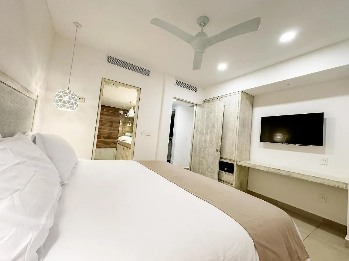 Apartment Ata30 -2 Bed Suite Gym Parking Wifi Beach Club Playa del Carmen Mexico