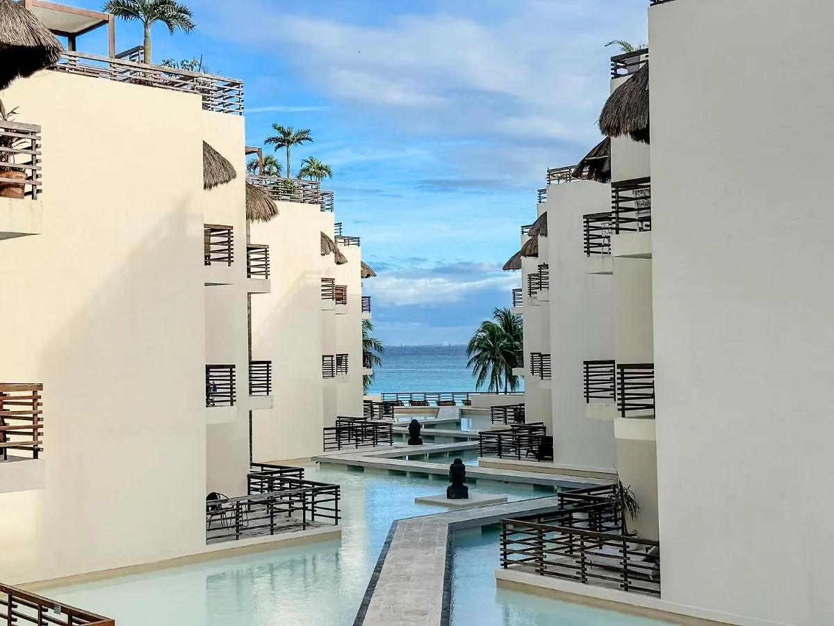 Apartment Ata30 -2 Bed Suite Gym Parking Wifi Beach Club Playa del Carmen Mexico